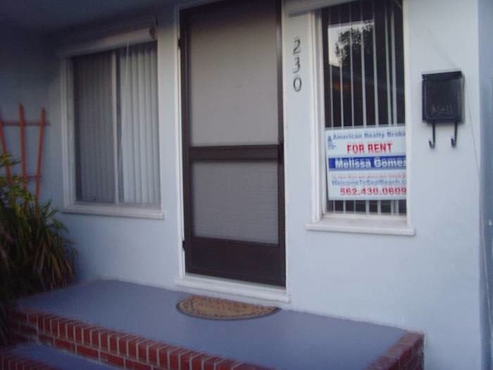2nd image of 230 17th St