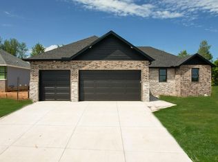 2201 W Mason Pl, Ozark, MO 65721