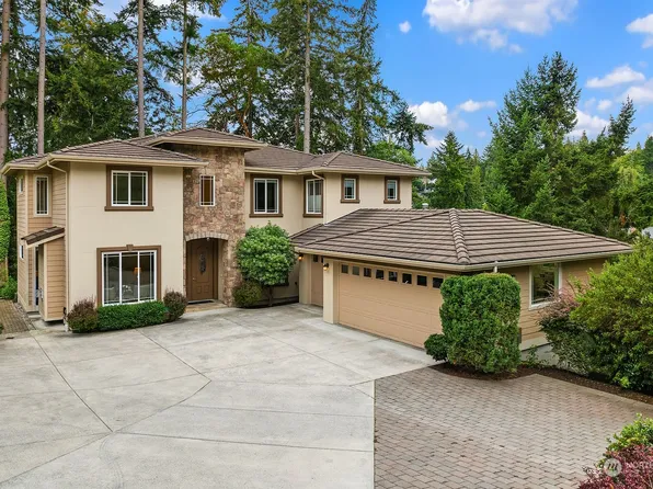 1107 106th Avenue SE, Bellevue, WA 98004