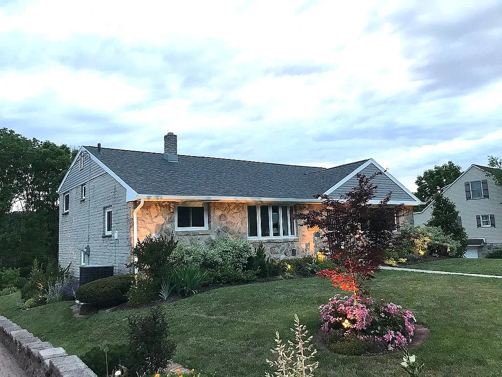 2316 Alsace Rd photo 1