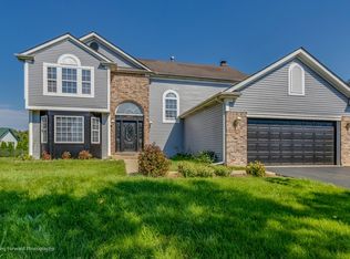 1655 Whispering Oaks Ct, West Chicago, IL 60185