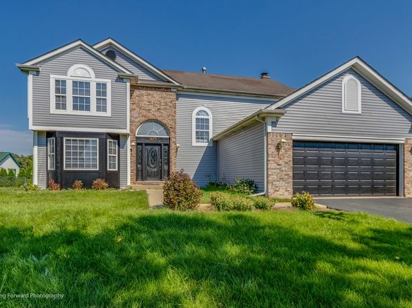 1655 Whispering Oaks Ct