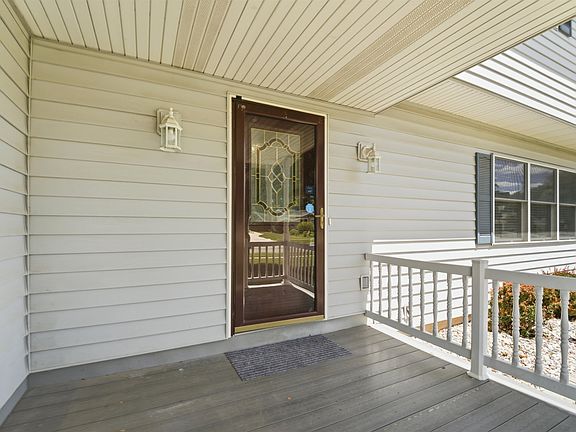 3rd image of 781 Ruggles St