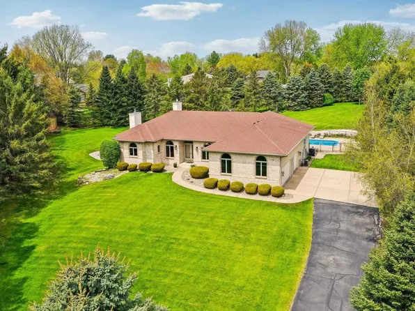 4707 Plainfield Court, Middleton, WI 53562