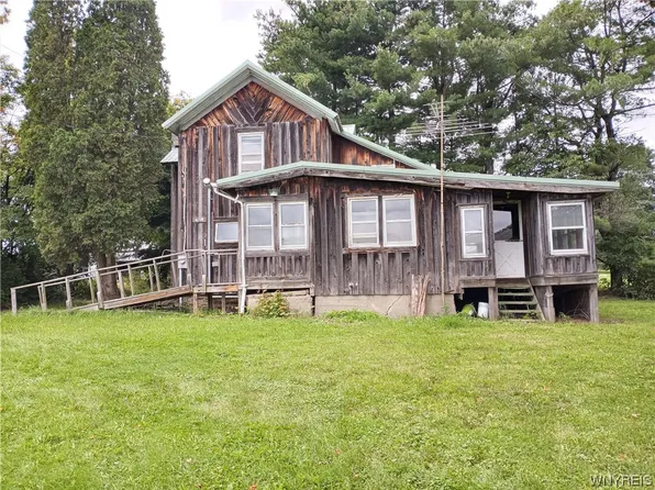 5891 Coss Corners Rd, Bath, NY 14810