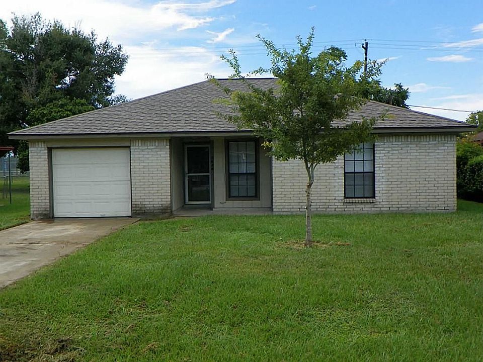 1st image of 3626 Needville Ave