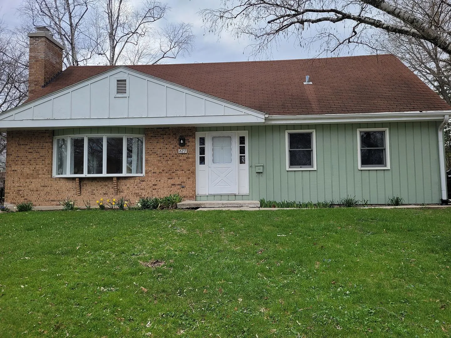623 Katherine St photo 1