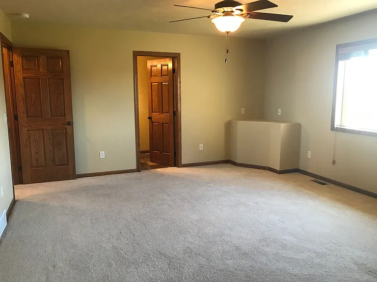 2917 S Purdue Ave — Photo 18