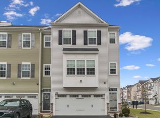 136 Mercer Ct, Fairless Hills, PA 19030