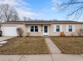1166 Maple St, Neenah, WI 54956