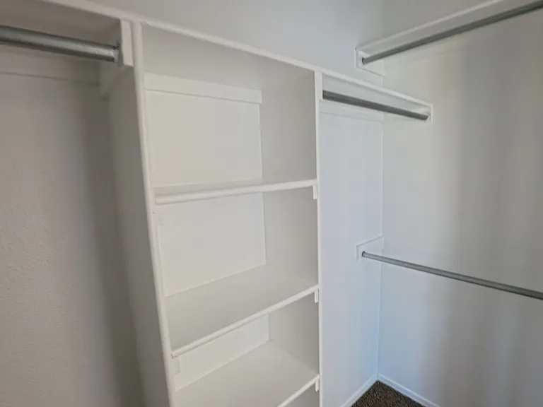 7240 Boxwood Ave NE — Photo 14