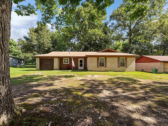 3rd image of 1309 Kelly Ct