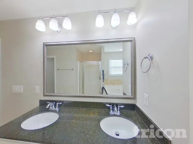 142 Regency Pl — Photo 7
