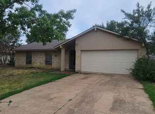 2803 Elk Grove Rd, Carrollton, TX 75007