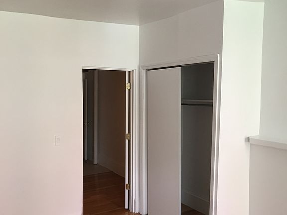 3rd image of 233 W 19th St APT 13