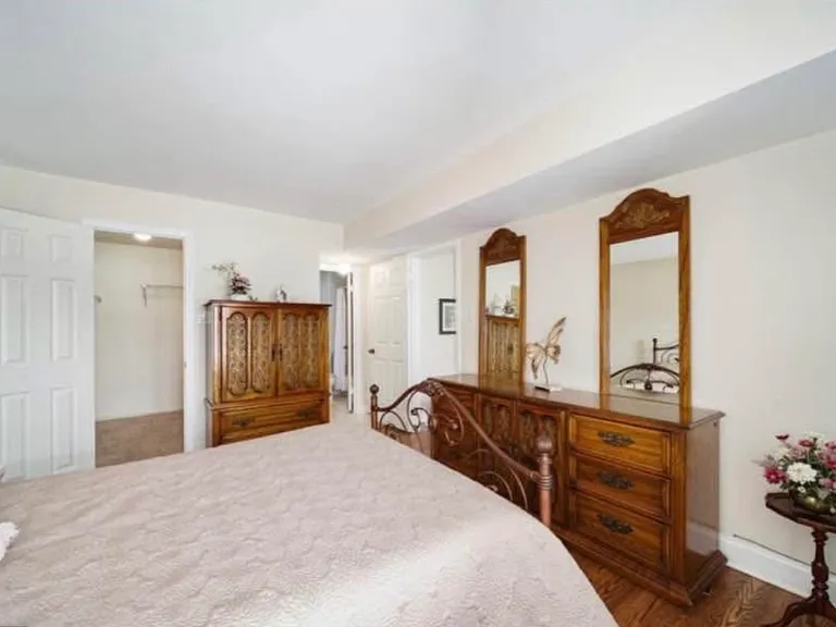 1008 Beacon Hill Dr #1008 — Photo 4