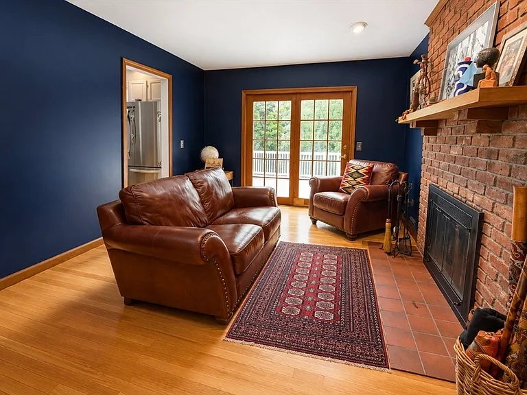 31 Woodside Cir — Photo 5