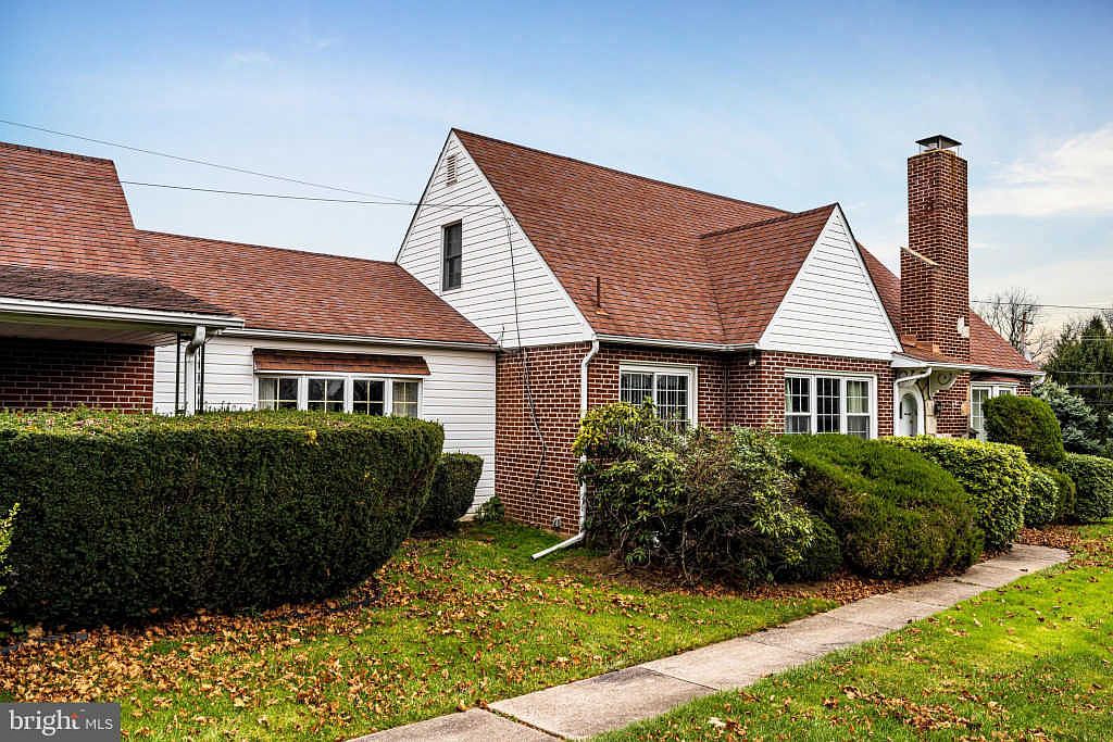2438 Pine Rd, Huntingdon Valley, PA 19006 Zillow
