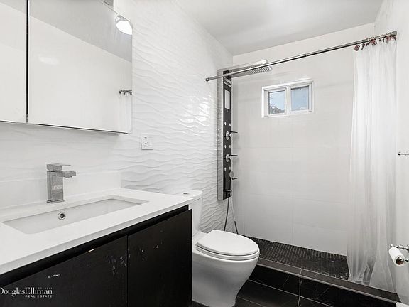 5th image of 4202 Avenue I