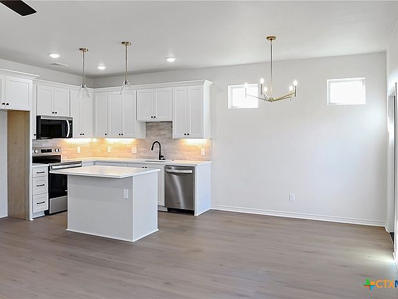 5th image of 1404 Rita Blanca Ct
