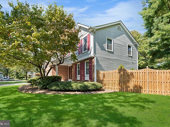 4th image of 20400 Watkins Meadow Dr