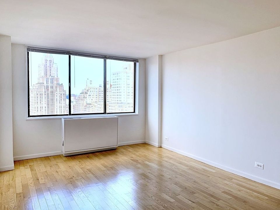 1st image of 300 Mercer St APT 12K