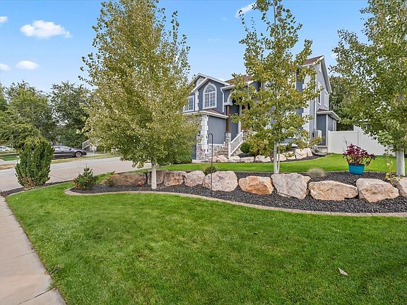 4th image of 1132 N 780 W