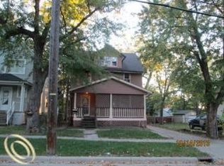 46 Summit St, Pontiac, MI 48342