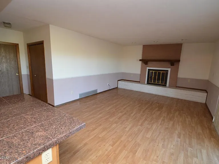 5050 N Hillcrest Dr — Photo 10