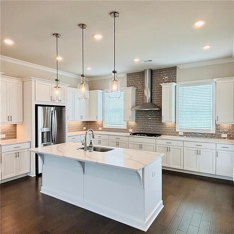 4 bed, 3.5 bath, 2552 sqft, $3,600 — Photo 2