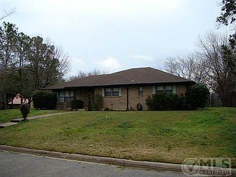 1st image of 619 Mink Dr