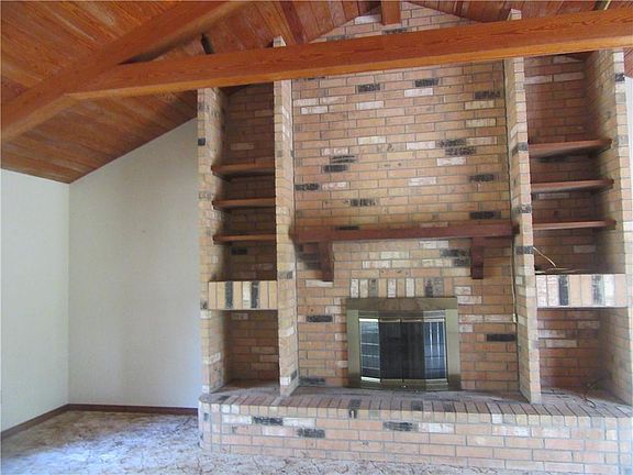 5th image of 61324 Brittany Dr