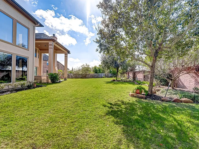 2914 Cotswold Ln — Photo 48