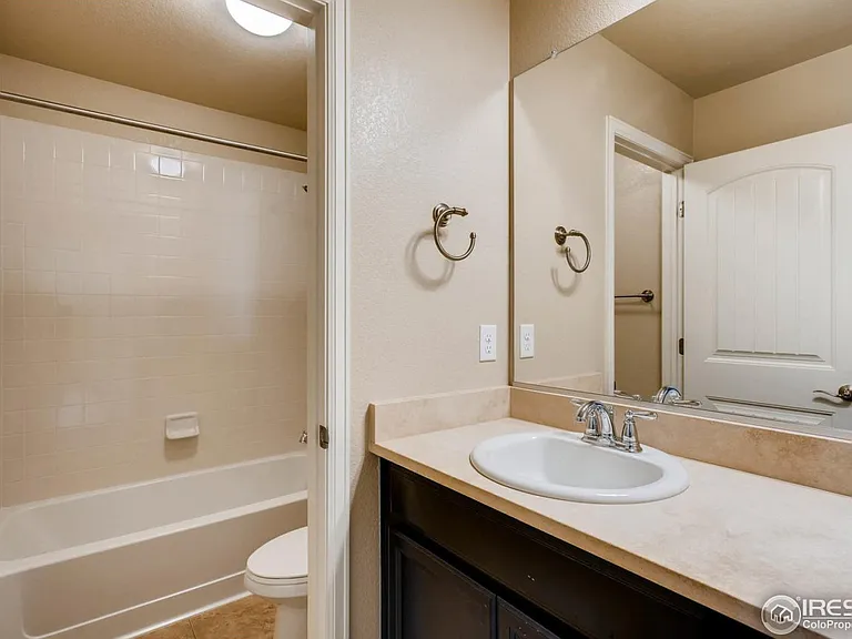 739 Cristo Ln — Photo 20