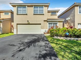 11541 S Open Ct, Cooper City, FL 33026