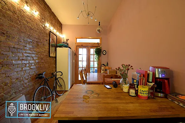 Rented by null | media 15