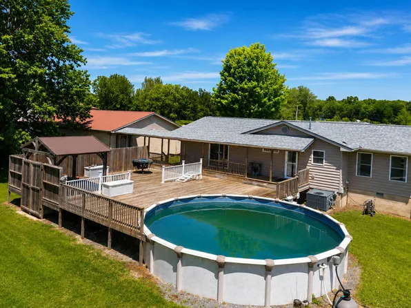 379 Turner Rd, Crossville, TN 38555