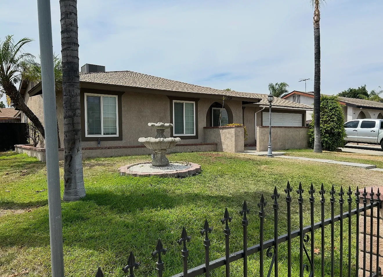3 bed, 1260 sqft, $2,900 — Photo 2