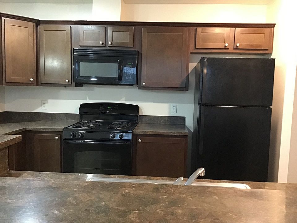 1st image of 900 W Columbia St #254