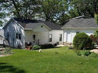 N1011 Vinne Haha Rd, Fort Atkinson, WI 53538