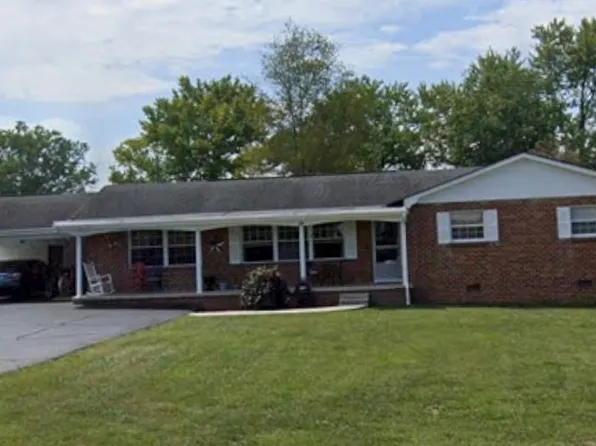 18 Sandra Ln, Crossville, TN 38555