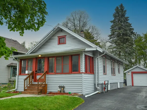 129 S West Ave, Waukesha, WI 53186