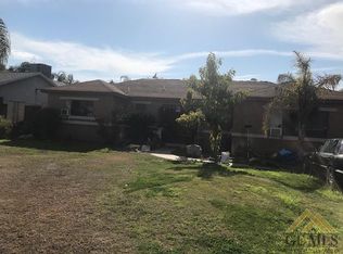 1840 Terrace Dr, Delano, CA 93215
