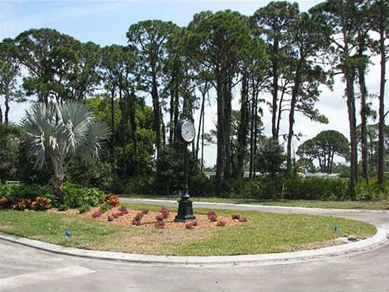 1st image of 8032 Weyers Ct