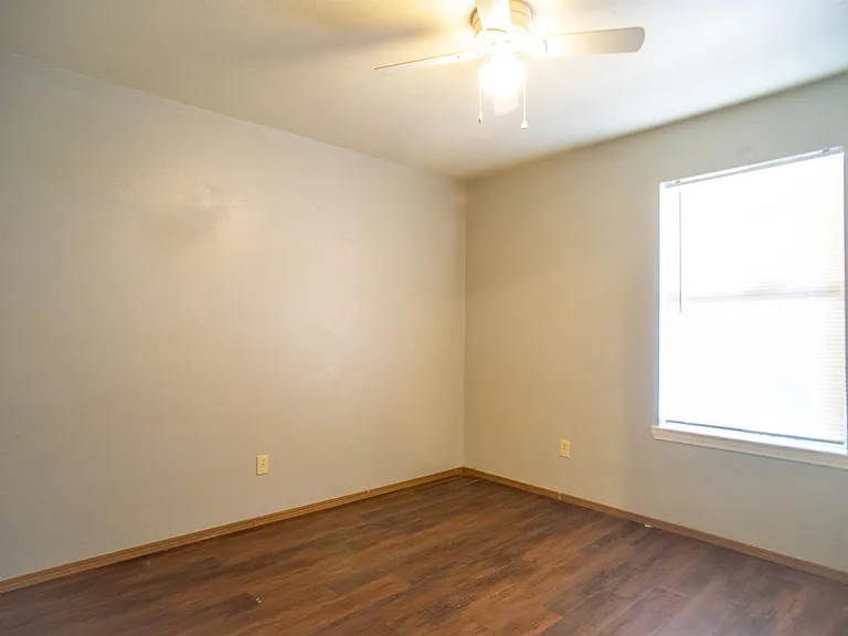 420 Park St — Photo 9