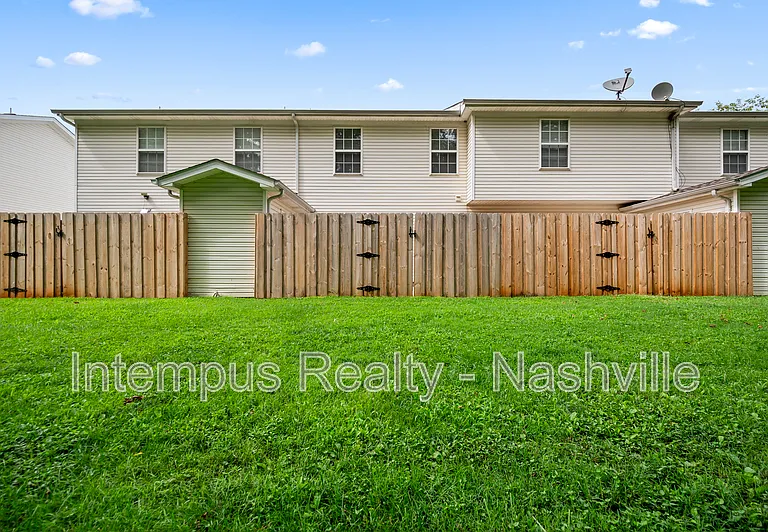 325 Shoshone Pl — Photo 12