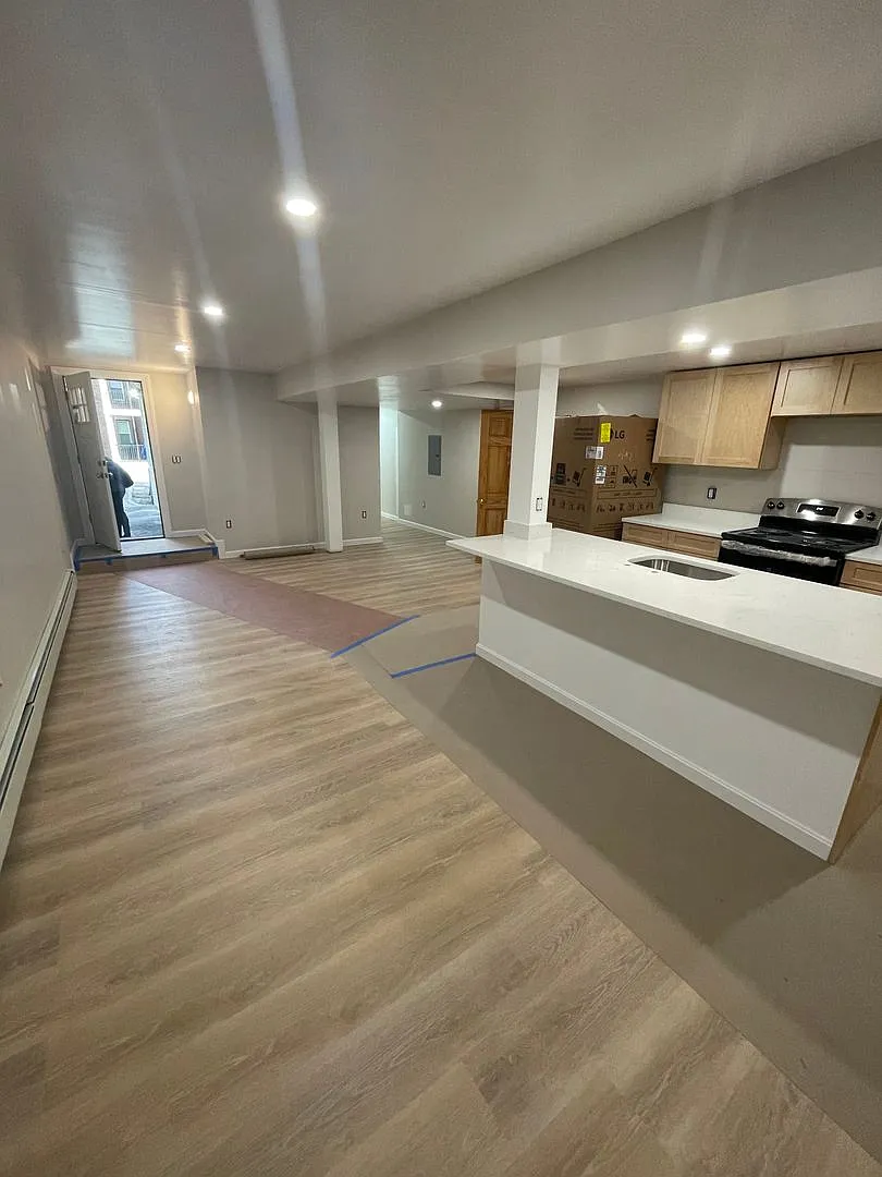 Brand new gut renovated unit near Boston University! — Photo 1