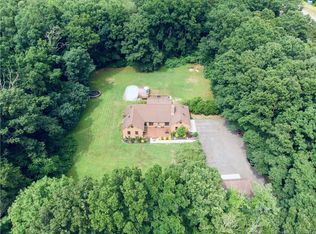 276 Moosup Pond Rd, Moosup, CT 06354