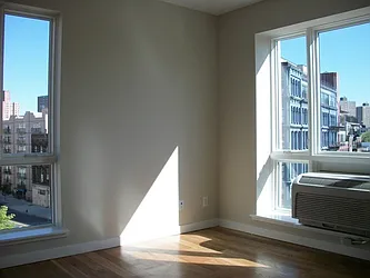 Rented by 462 Keap Street Leasing