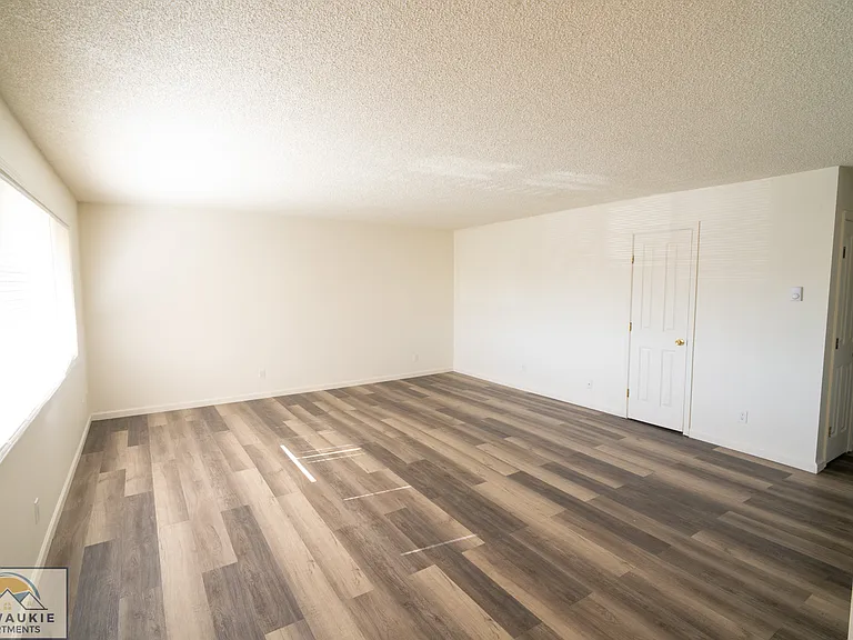 4545 SE Ina Ave #16 — Photo 5